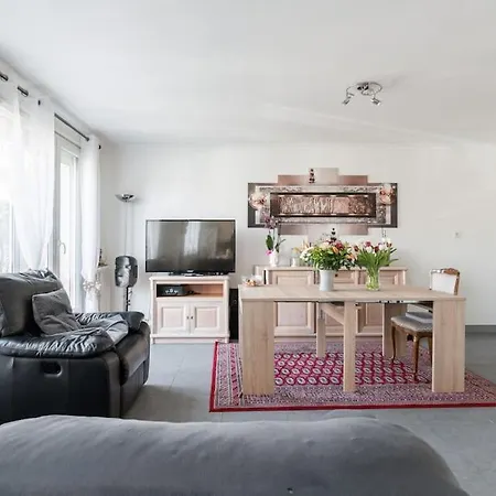 Cosy Champlain